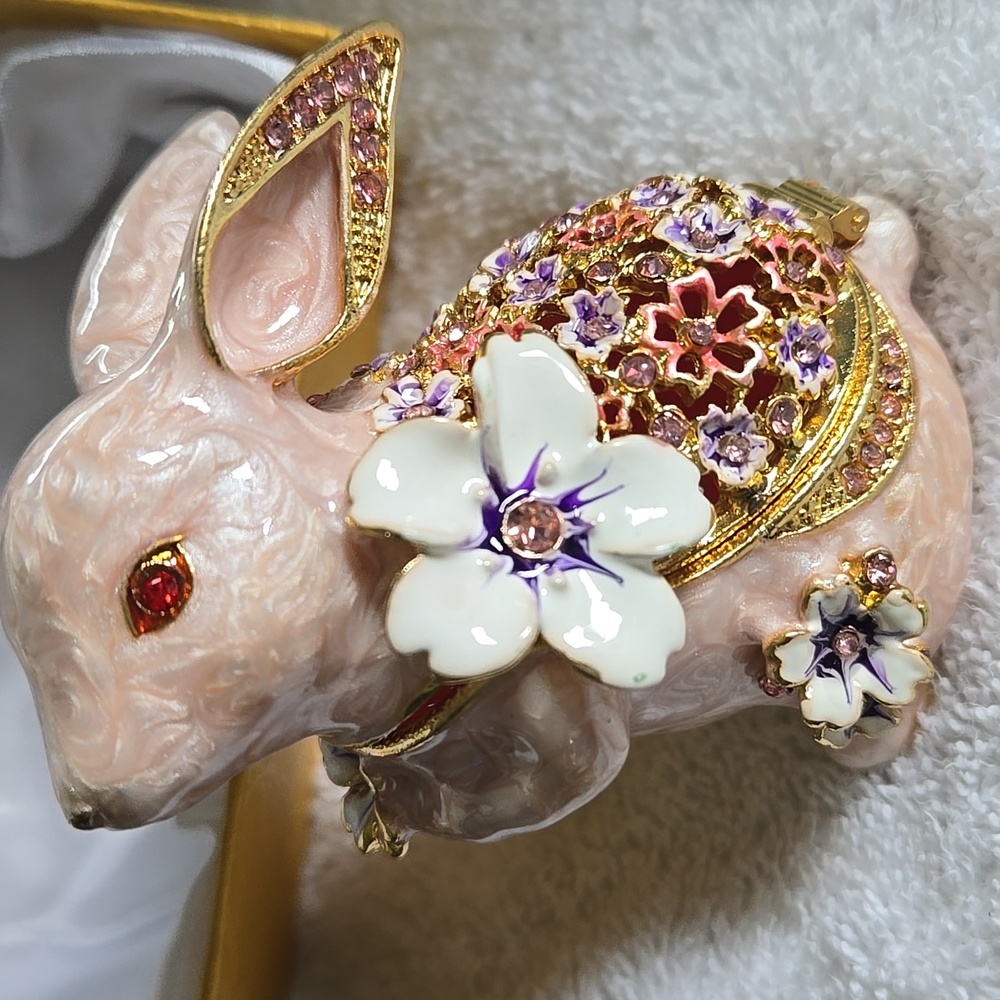 Elegant Enamel Rabbit Bunny Trinket Box - Gold and Pink NWT